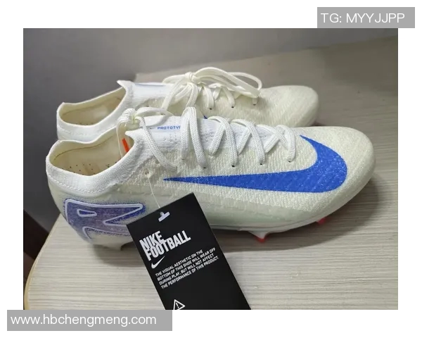 耐克足球鞋全新球星系列高清图片展现经典设计与性能优势